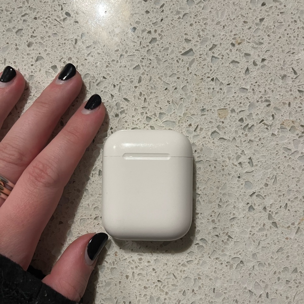 Apple AirPods- (1st gen)